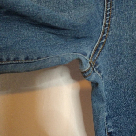 Ashley Mason High Rise Ankle Jeans EUC ❤️ - Picture 8 of 11